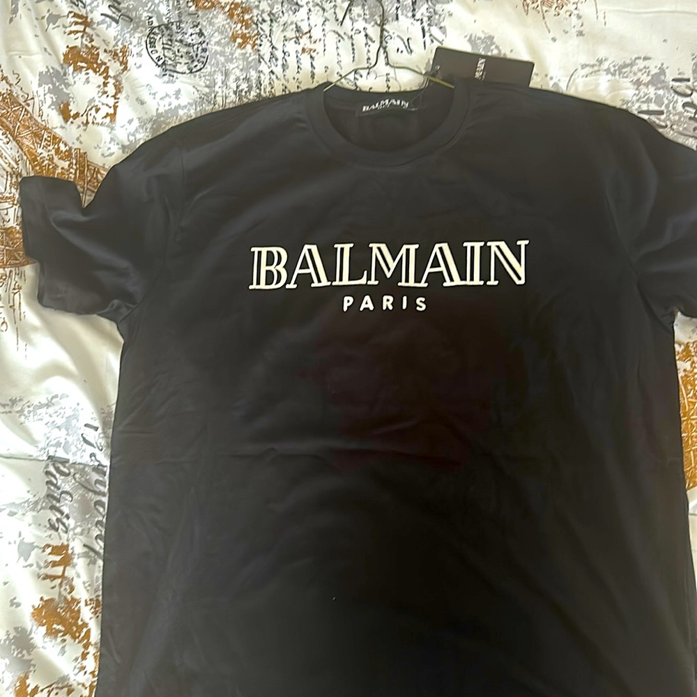 Balmain T shirt Brand new XL
